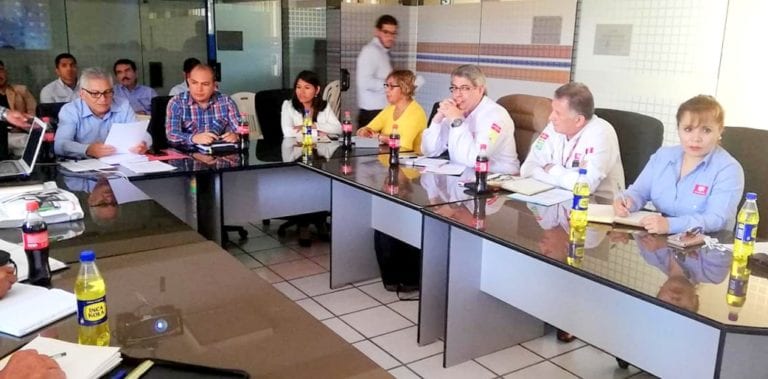 En mesa de diálogo acuerdan visitar construcción de la nueva planta de Petroperú 