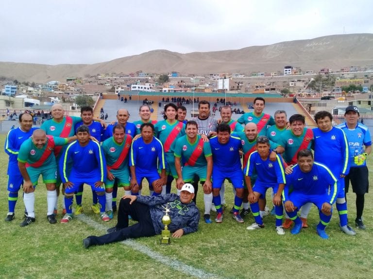 Siempre Arica superó 1×2 a la Peña Amigos de Ilo en partido de tíos por el 49° aniversario