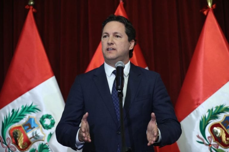 Daniel Salaverry convocó para el martes 4 de junio discusión de la cuestión de confianza