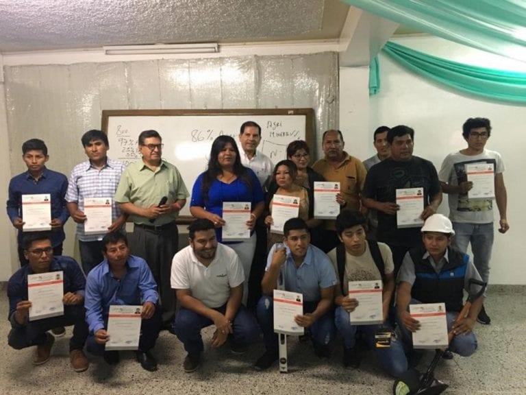 Obreros de Construcción Civil participan de talleres de lectura de planos