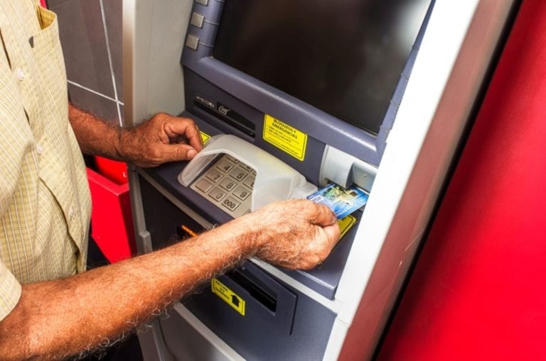 Usuario denunció robo en cajero automático con el uso de un dispositivo
