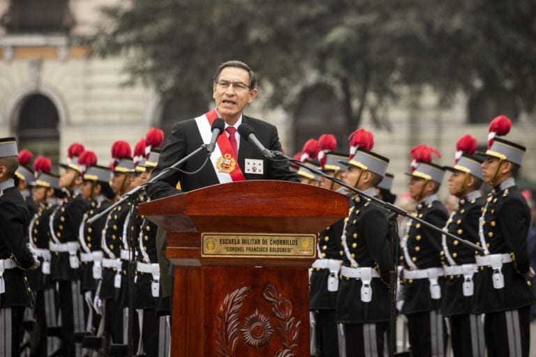 Día de la bandera: Vizcarra ratifica compromiso de luchar contra cáncer de la corrupción