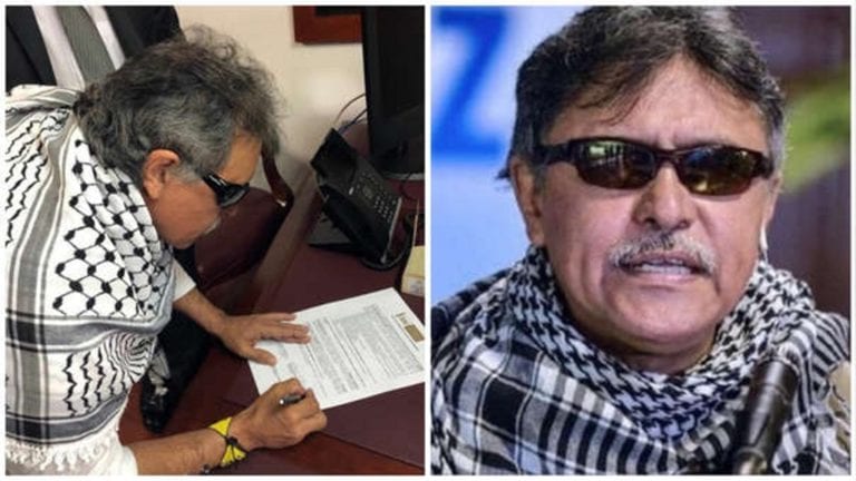 Exjefe guerrillero de las FARC requerido por EE.UU. juramentó como congresista en Colombia
