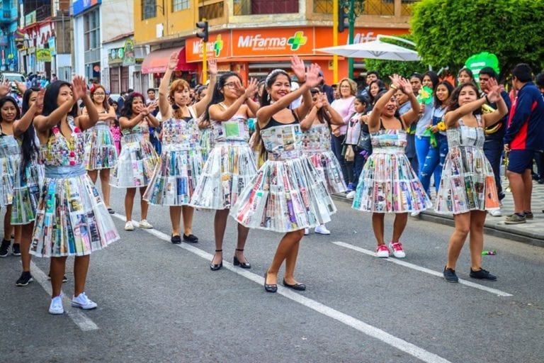 Medioambiente: estudiantes de Mollendo participaron con pasacalle