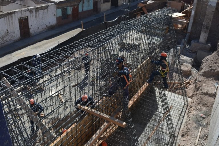 Renovación de muros en I.E. Luis Pinto Sotomayor tiene avance físico del 40%