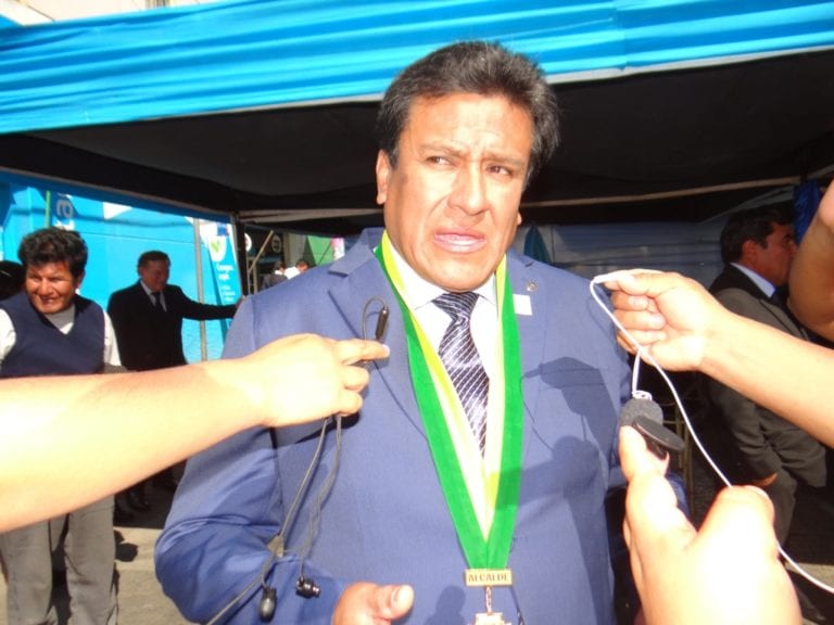 Alcalde de Samegua en desacuerdo de hacer proyectos de un millón