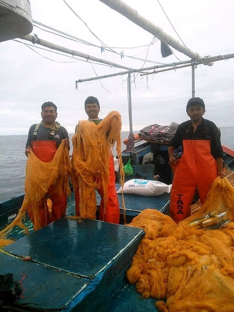 Financian sistema de comunicaciones a pescadores artesanales de Islay