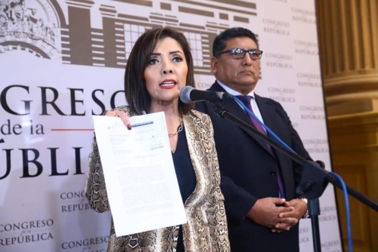 Alejandra Aramayo: “señor presidente al pueblo no hay que temerle”