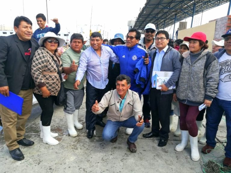 ‘Bautizan’ a Noé Viza Chura como nuevo administrador del Desembarcadero Pesquero Artesanal 