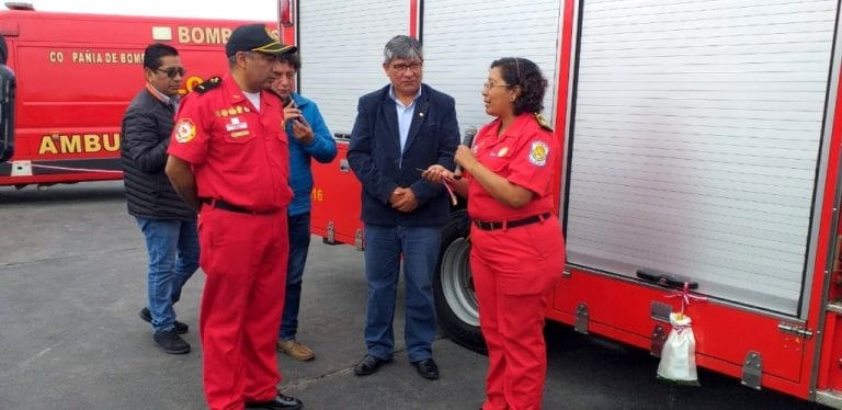Municipio de Ilo entregó unidad de rescate a Compañía de Bomberos Nro. 180