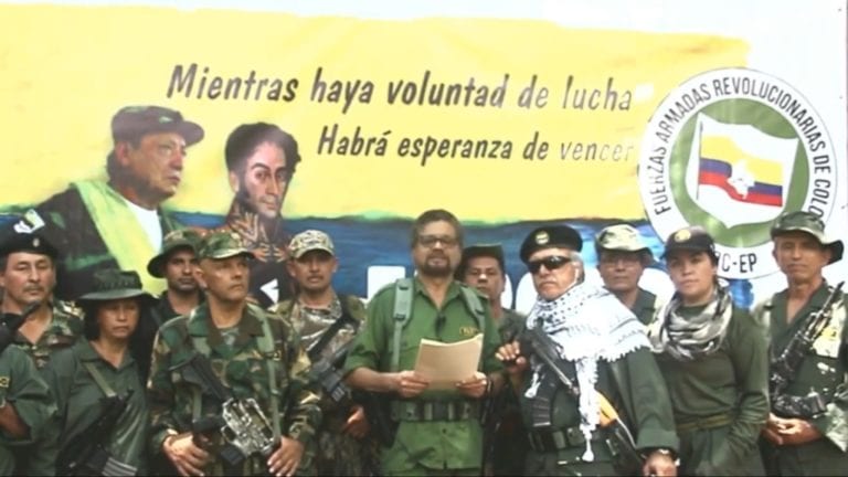 Ex líderes de las FARC reaparecen en video y anuncian que retomarán las armas