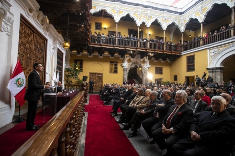 Martín Vizcarra pide «grandeza y desprendimiento» para aprobar proyecto de adelanto de elecciones