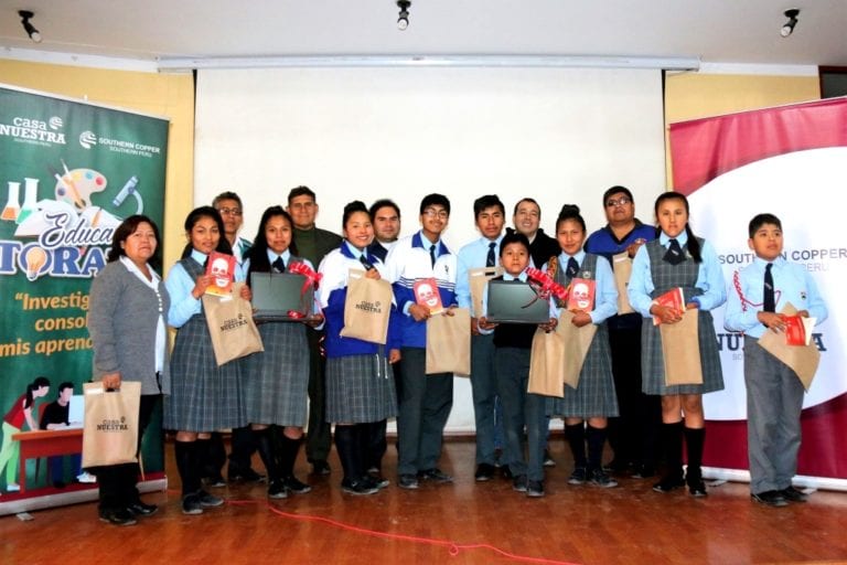 Alumnos de Yacango exponen proyectos científicos en concurso de “Educa Torata”