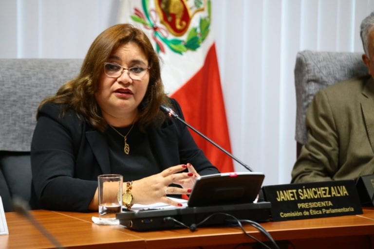 Janet Sánchez pide retirar proyecto para que el Congreso investigue adelanto de elecciones