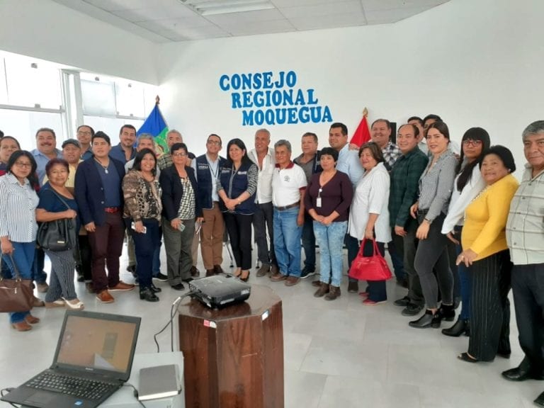 Directora nacional de DIGESA recibió aportes de asociaciones de pisco