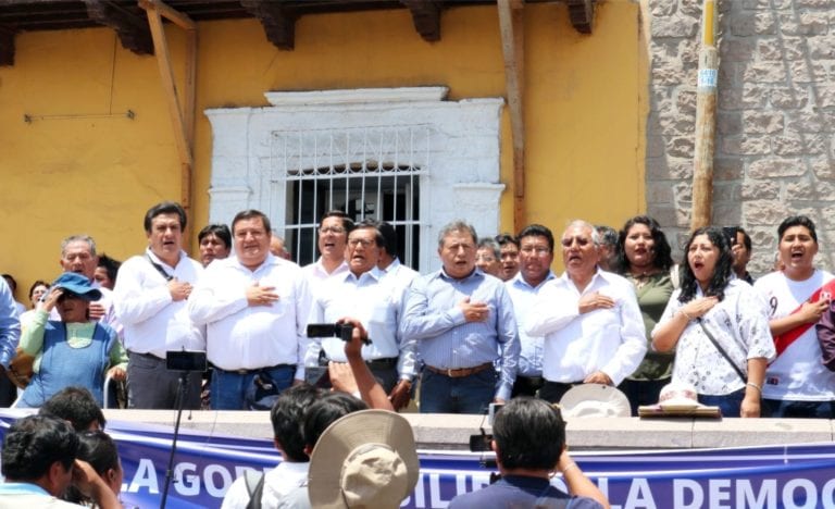 Disolución del Congreso: Autoridades y población de Moquegua respaldan al presidente Vizcarra