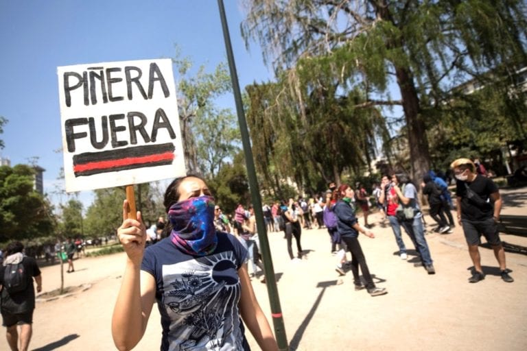 Aumentan a 11 los muertos por las violentas protestas en Chile