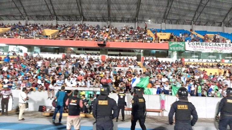 Perdió el fútbol en Iquitos: agredieron al árbitro y se suspendió el partido