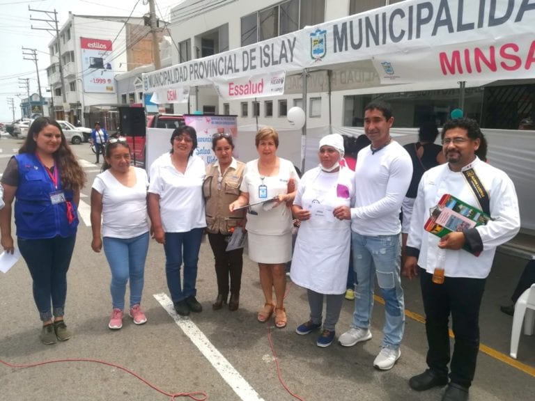 Revelan cifras de anemia en feria gastronómica y pasacalle