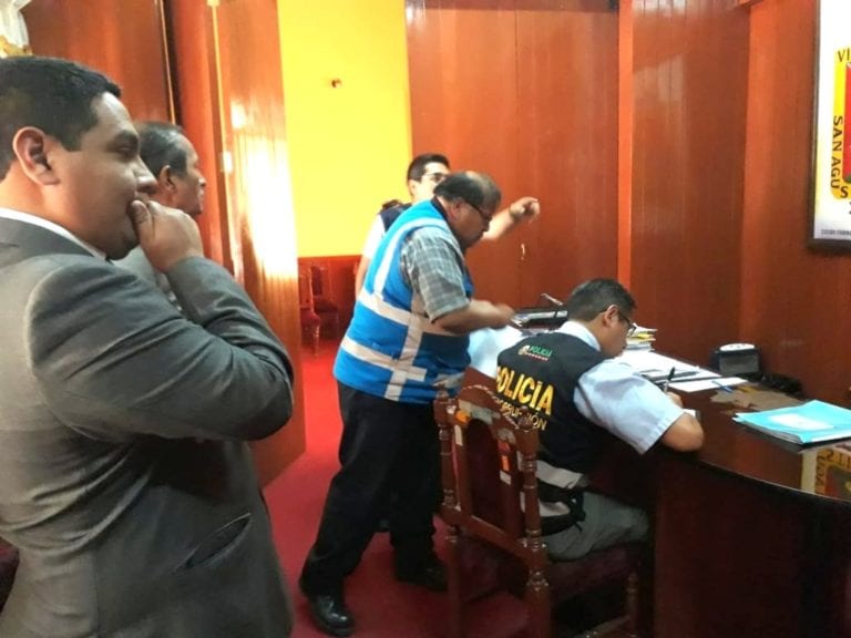 Alcalde Juárez en problemas: Fiscalía y Policía Anticorrupción intervienen municipio de Torata