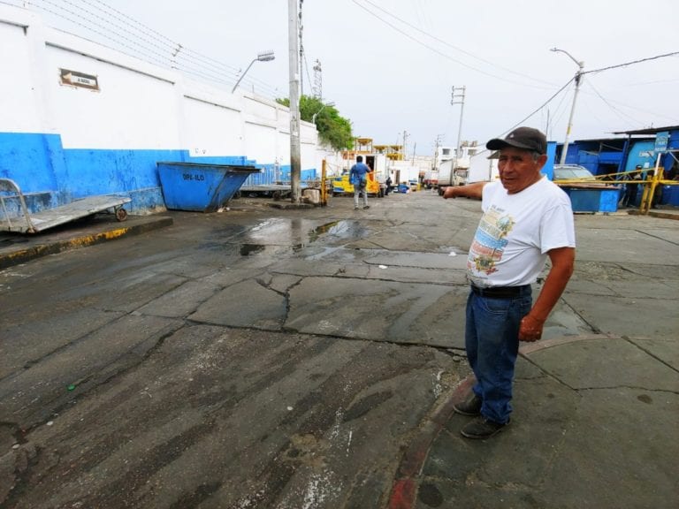 Suciedad reina al ingreso del desembarcadero pesquero