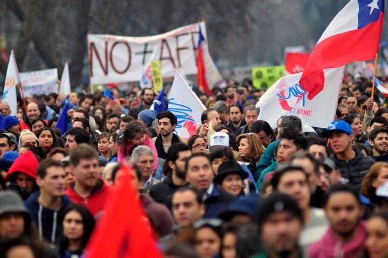 Chile: «No es por 30 pesos, es por 30 años» desigualdad y pobreza