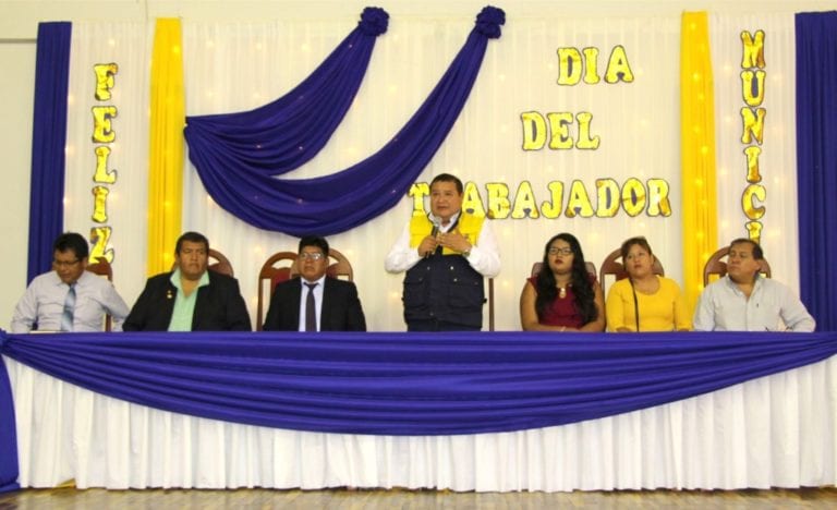 Reconocimiento a trabajadores municipales en Moquegua