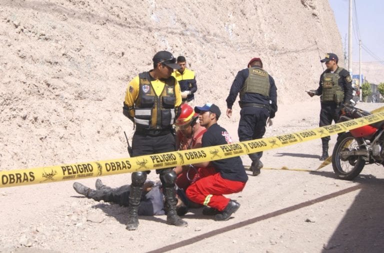 Muerte en el mirador turístico