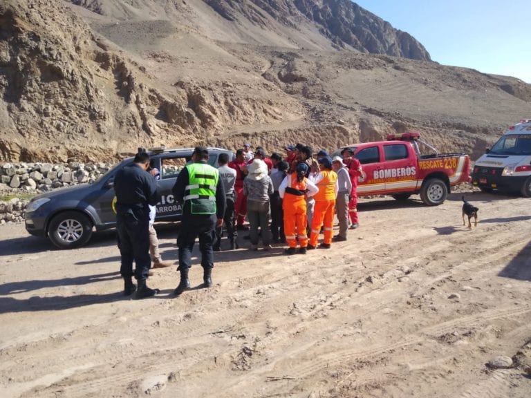Rescatan 6 universitarios arequipeños que se perdieron en el valle de Ilo