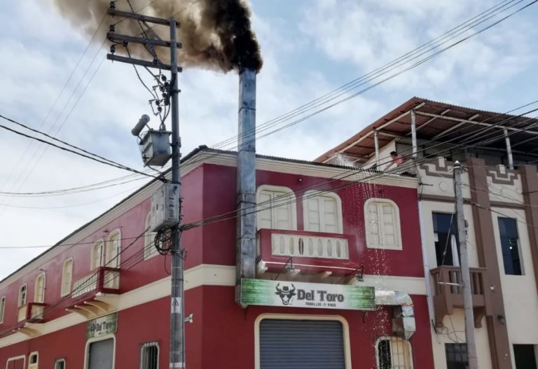 Propietarios de locales de Mollendo piden explicación sobre incendio en parrillas “El Toro”