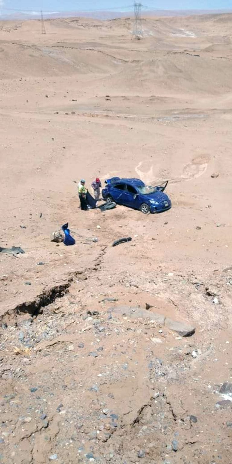 Dos resultan heridos tras despiste de vehículo en la Panamericana