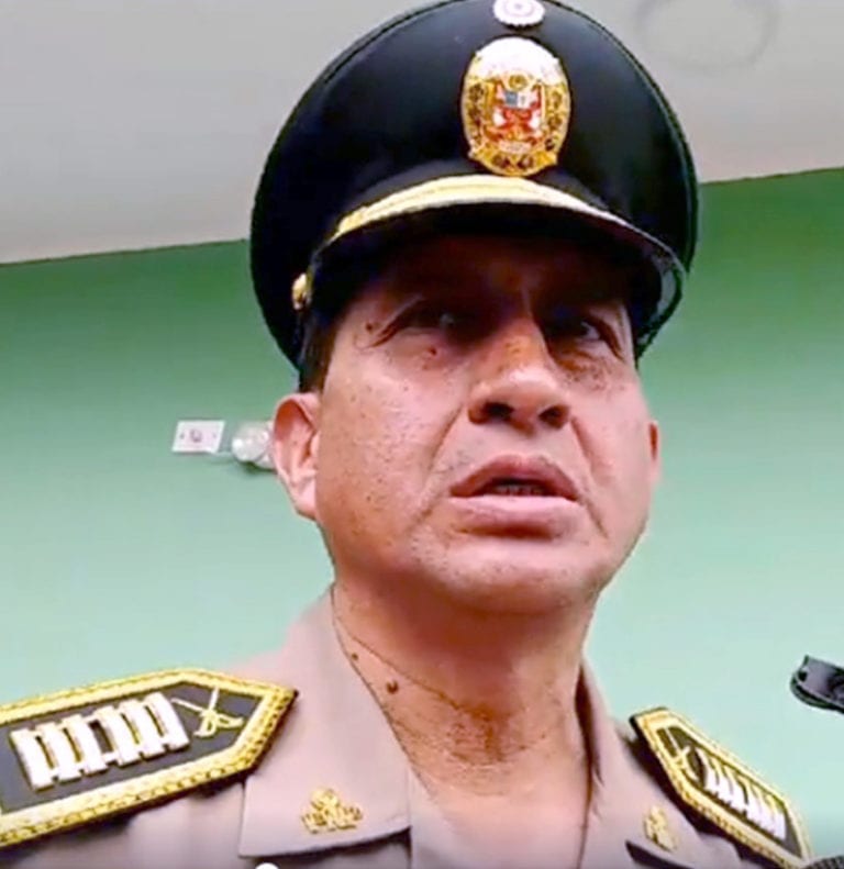 Presentan a coronel PNP Leonaldo Ugaz Tapia como jefe de la Región Policial Moquegua