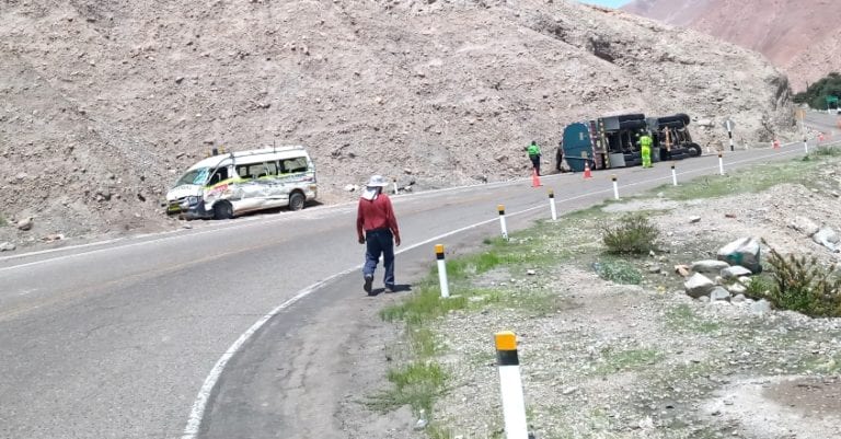 Trabajadores que se dirigían a Cuajone resultan heridos tras accidente