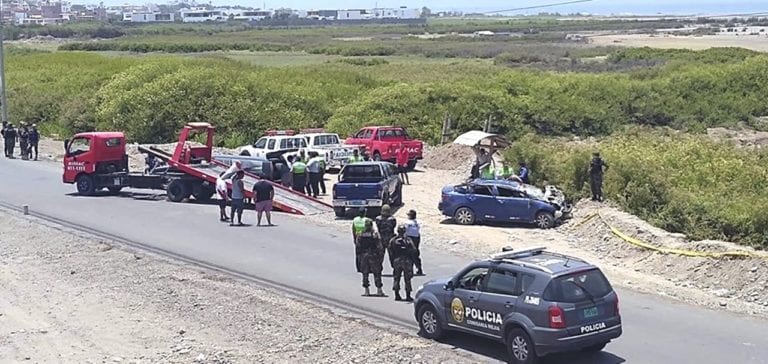 Policía muere tras despiste y volcadura de auto