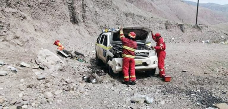 Cuatro trabajadores resultan heridos tras despiste de camioneta