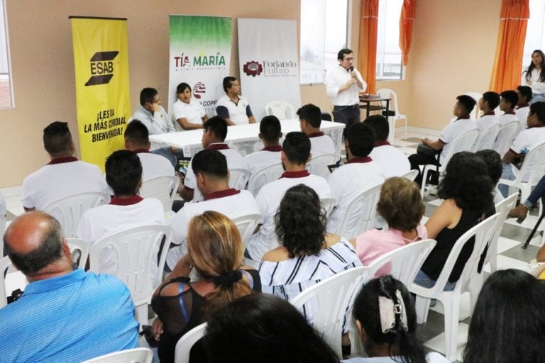 Forjando Futuro: Más de 100 beneficiarios en capacitación en soldadura