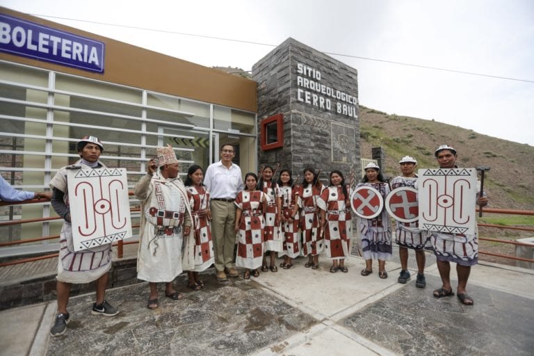 Presidente Vizcarra participa en inauguración de caminerías de acceso al Cerro Baúl 