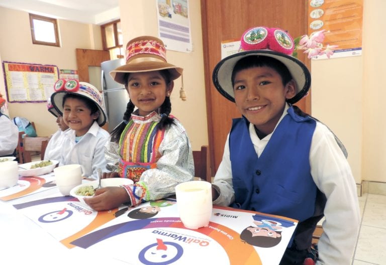 Qali Warma supervisa almacenes en escuelas de Moquegua