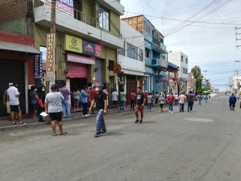 Se registra gran afluencia de ciudadanos en entidades financieras