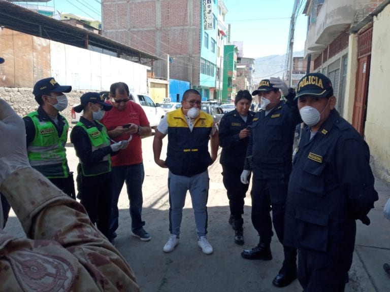 Intervienen  a trabajadora del Municipio Mariscal Nieto por hacer cobros a ambulantes