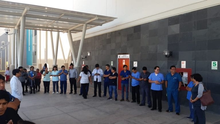 No pagan al personal médico y administrativo del Hospital Regional