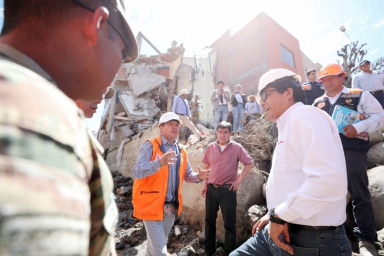 Vicente Zeballos supervisó acciones en zonas afectadas por lluvias en Arequipa