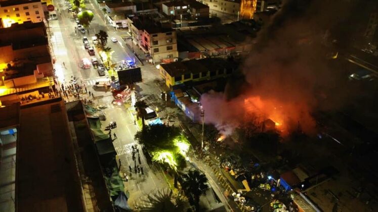 Incendio del Mercado Pacocha 28042020 1 La Prensa Regional