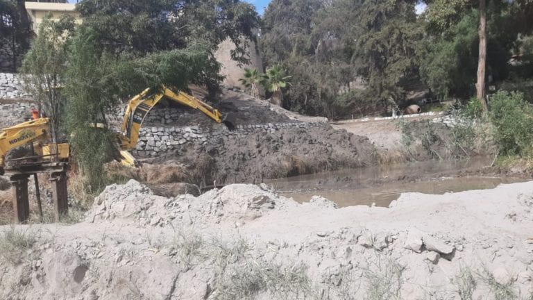 Pampa Blanca se beneficia con limpieza de canal