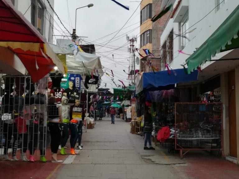 Retirarán toldos de las calles La Mar e Islay