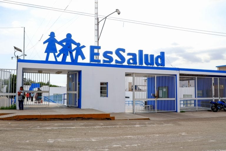 Prefecto regional realizó inspección a Hospital de EsSalud