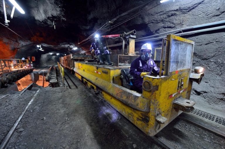 Reactivación de la gran minería generará más de 68 mil empleos directos  