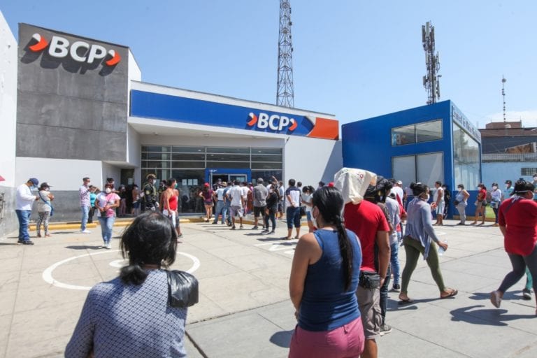 Aforo de 50% en bancos, mercados y establecimientos comerciales