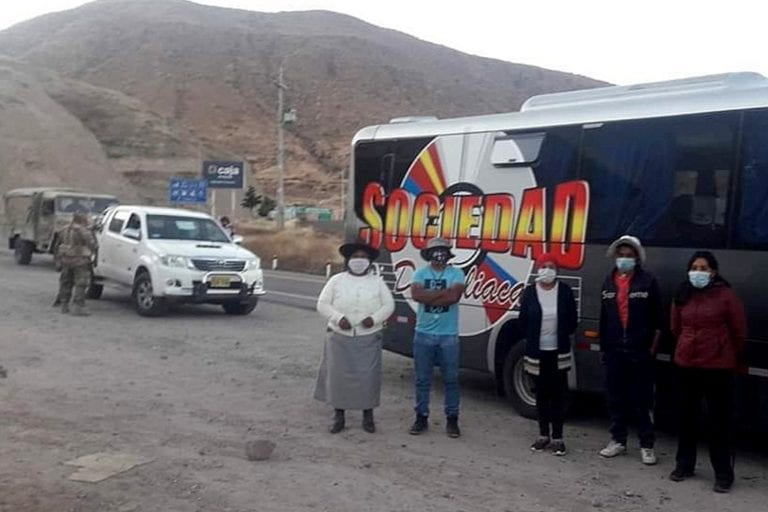 Moquegua: retienen vehículos con alcalde de Azángaro y familiares del cabo Carcausto