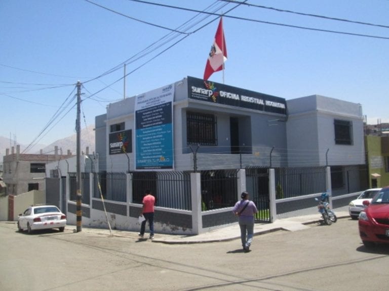 Sunarp reinicia atención presencial a usuarios en las oficinas registrales de Ilo, Puno, Tacna y Moquegua